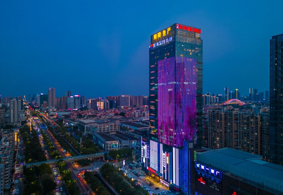 维纳斯皇家酒店(佛山魁奇地铁站店)外景图