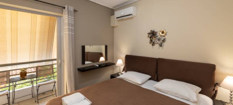 A&J 雅典机场出租公寓或客房酒店(A&J Apartments or Rooms Athens airport)图片