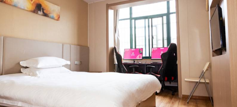 地平线电竞酒店(上海彭浦新村地铁站店)图片