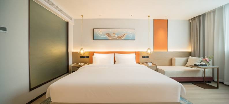 加州壹号酒店(抚琴夜市花牌坊地铁站店)图片