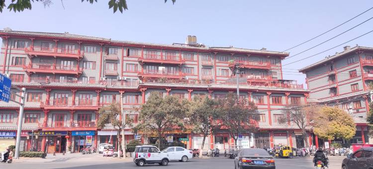 爱电竞酒店(许昌曹魏古城胖东来人民店)图片