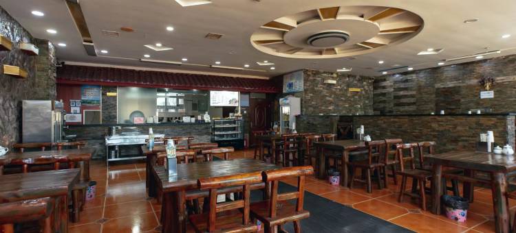 格林联盟酒店(塔城闻琴路左岸阳光店)图片