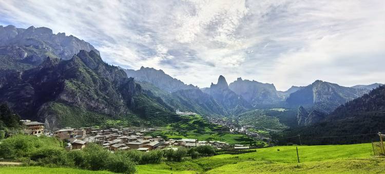 云境欢朋酒店(扎尕那景区店)图片