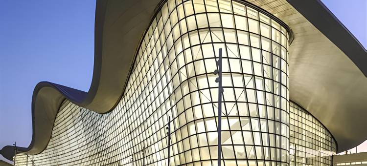 AUHotel - 扎耶德国际机场 - 位于中转区 - 需出示后续登机牌(AUHotel -Zayed International Airport-Located in Transit Area -Onwards Boarding Pass Required)图片