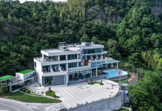 金寨春山溪谷民宿外景图