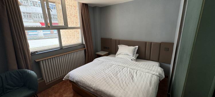 布丁严选酒店(乌鲁木齐幸福路大巴扎店)图片