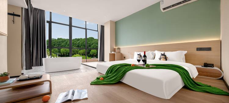 龙猫精灵酒店(常州春秋淹城武进高铁站店)图片