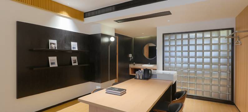 城市之光·观景设计师影院酒店(淮安洪泽武夷广场店)图片