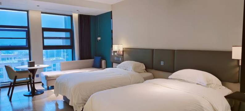蓝湖秀智慧公寓(临颍东方国际亿洲城店)图片