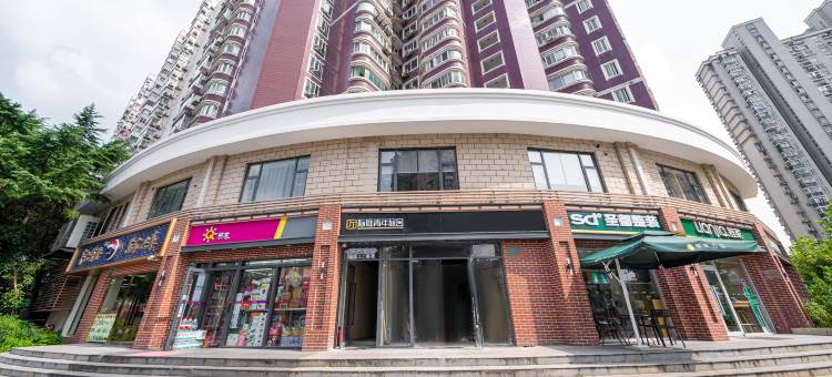 际庭青年旅舍(上海马当路地铁站店)图片