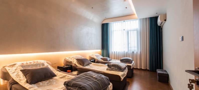 阜阳金泉湾汤泉酒店(闻集镇店)图片