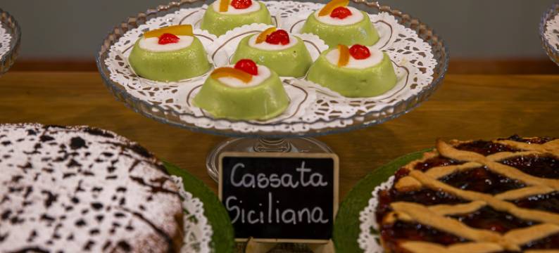 蓬塔诺德伊斯特酒店(Hotel Punta Nord Est)图片