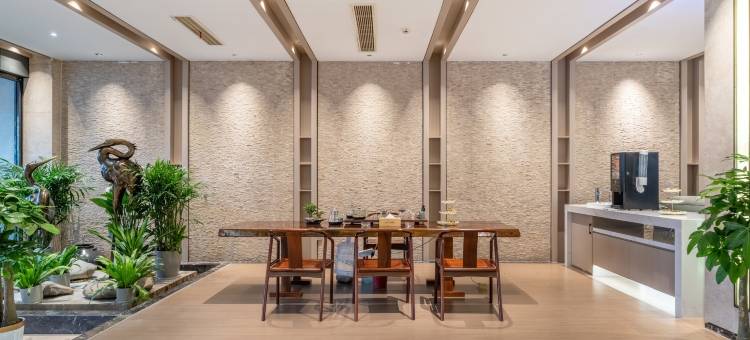 华舒逸酒店(织里吾悦广场店)图片