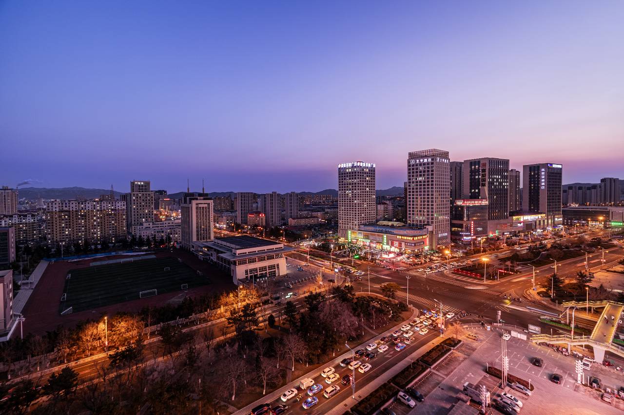 悦家·海景影音|城市设计师美宿(威海站韩乐坊夜市店)图片