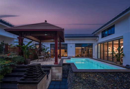 Maison New Century Resort Nanshan Jinhua Hotel Overview