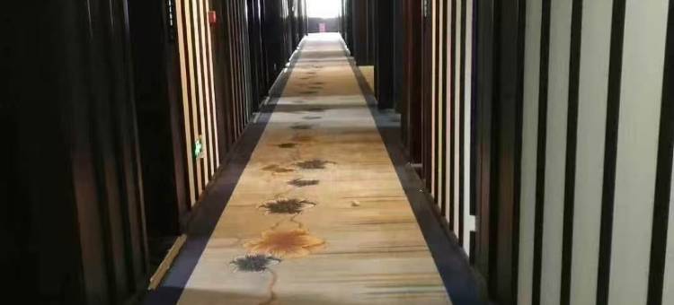 峨眉山鸿坤酒店(峨眉高铁站旅游博览交易中心店)图片