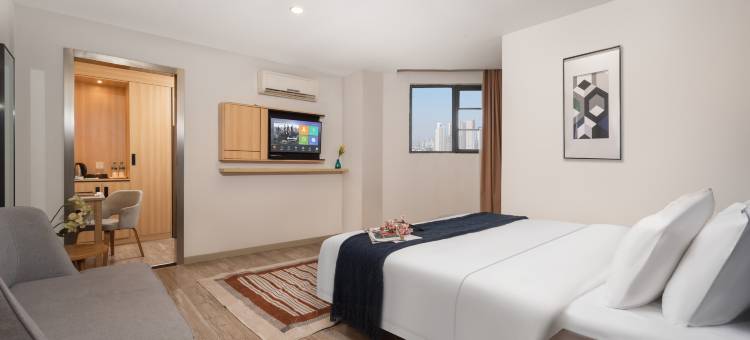 如家睿柏·云酒店(武汉吴家山东吴大道轻轨站店)图片