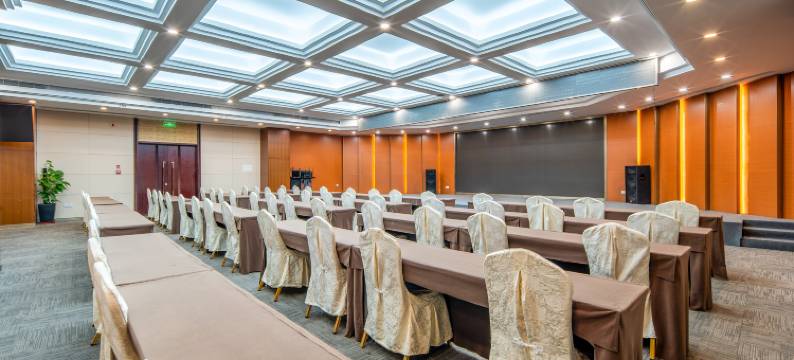 武汉华尊天伦大酒店(黄鹤楼武昌火车站店)图片