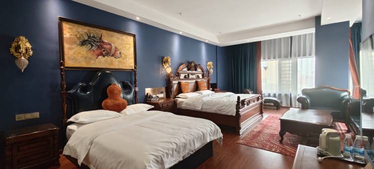 狼戈的家度假酒店(丝路之光旅游小镇火车站店)图片