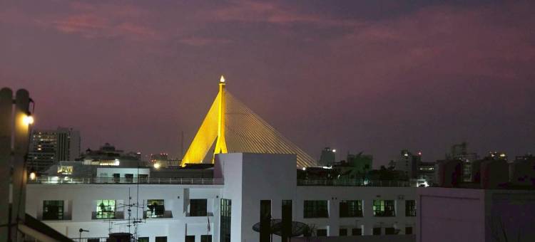 班那普佩奇青年旅馆(Baan Nampetch Khaosan Hostel)图片