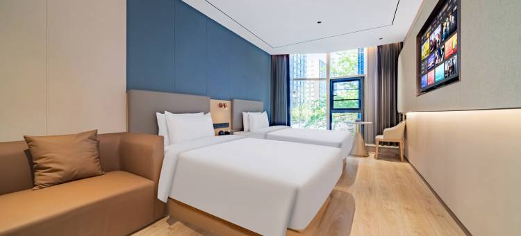 艺龙安悦酒店(上海第二工业大学顾唐路地铁站店)图片