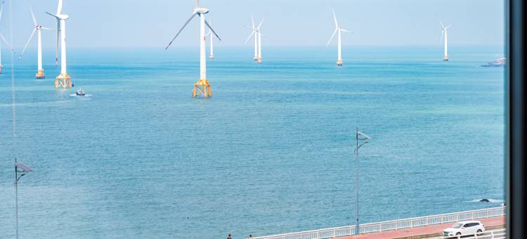 半山度海·风车日出·无边泳池·全海景度假民宿(环岛东路店)图片