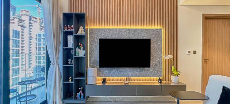 bnbme | 现代公寓，配有泳池和健身房 | 距离市中心12分钟(bnbme | Modern Apt with Pool & Gym | 12 min to Downtown)图片