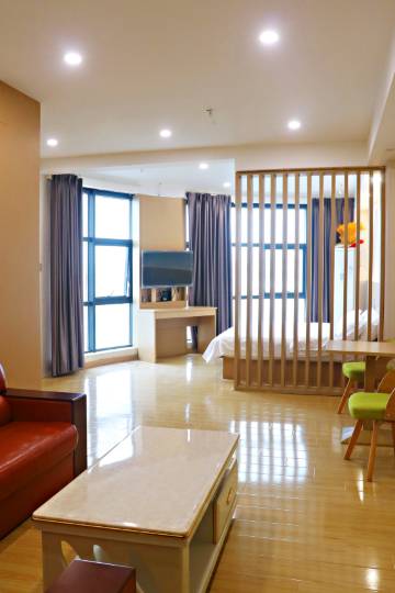 金凤凰商务宾馆(定远汽车站店)