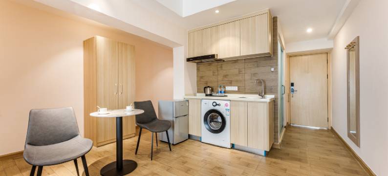 铂江国际公寓(佛山湾华地铁站天虹购物中心店)图片