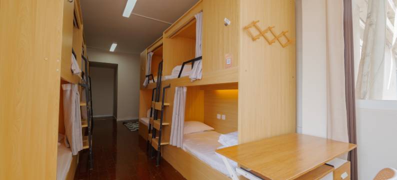 旅友拾光青旅(苏宁广场彭城广场地铁站店)图片