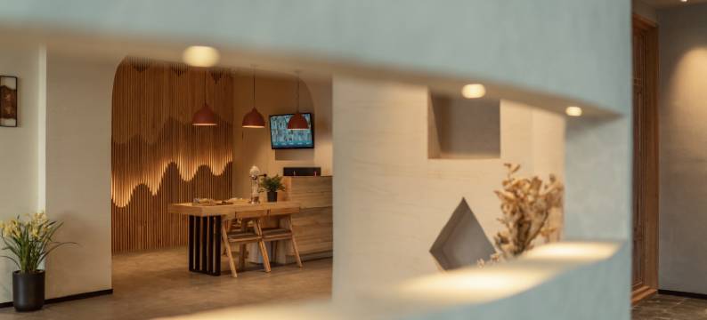 德钦梅里观云伴山·雾浓顶图片