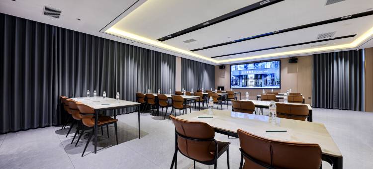 艺龙海雅酒店(榆林老街上郡北路店)图片