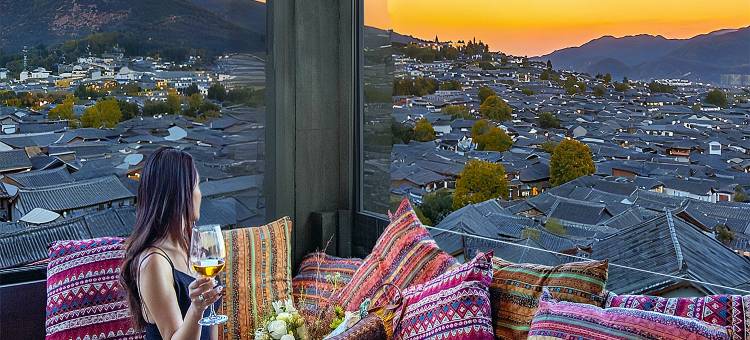 丽江安鹿360度古城雪山极景私汤美宿图片