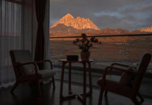 塔公蜀境?行山迹酒店外景图