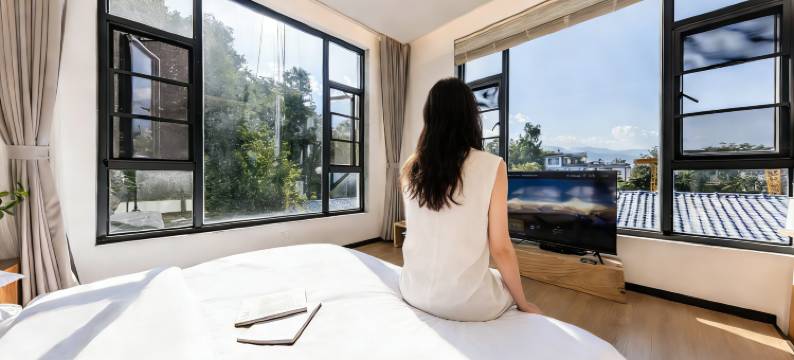 鸿游•山海|VIGOROUS•DREAMERS•伴山隐奢艺墅(大理古城观景露台店)图片