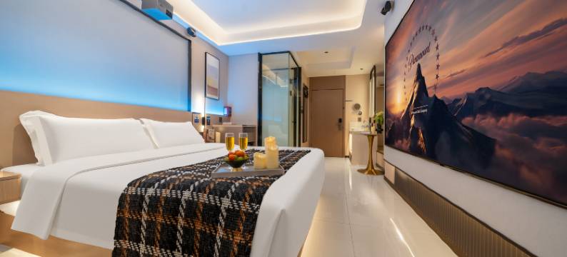 叶与晨电竞电影酒店(建设大街东风路店)图片