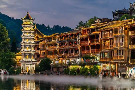 维也纳酒店(凤凰古城店)图片