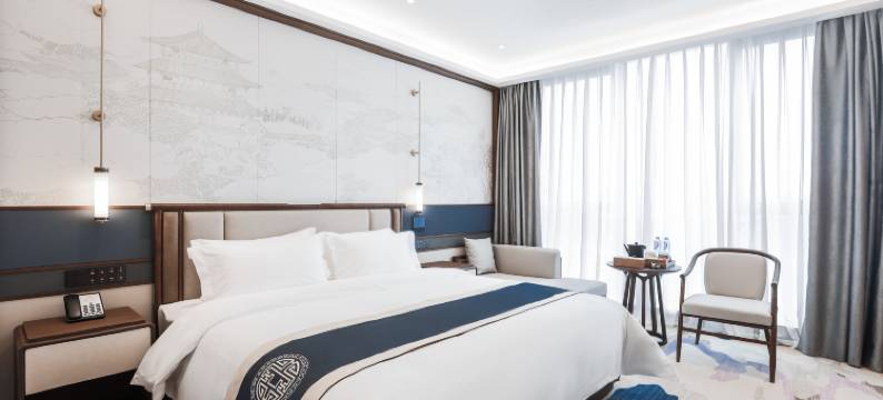 泓悦大酒店(中华彩灯大世界店)图片