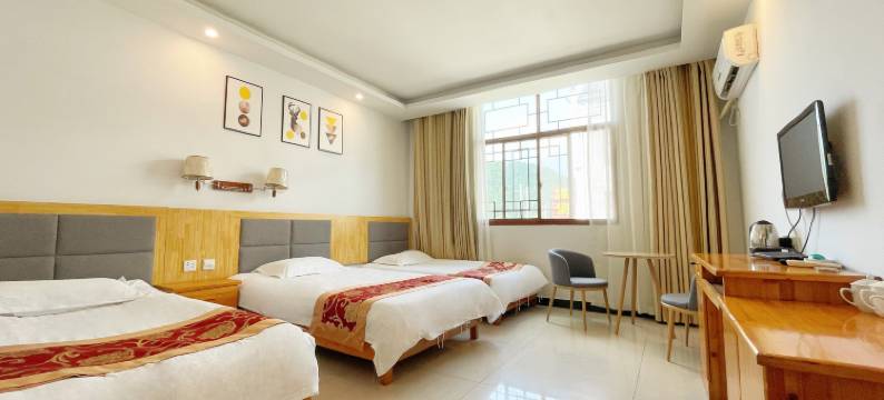 山影宾馆(天堂寨风景区店)图片