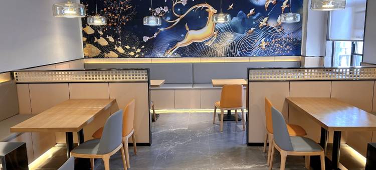 格美酒店(连云港苏宁广场盐河巷店)图片