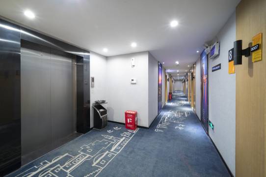 雅斯特酒店(娄底职业技术学院中心医院店)