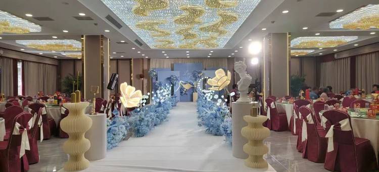 鼎福酒店(乌鲁木齐天山国际机场店)图片