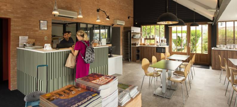 波尔多机场原生酒店(The Originals Access, Hôtel Bordeaux Aéroport)图片