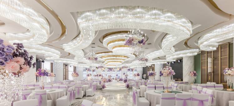 仙桃武商MALL体育馆万信至格酒店图片