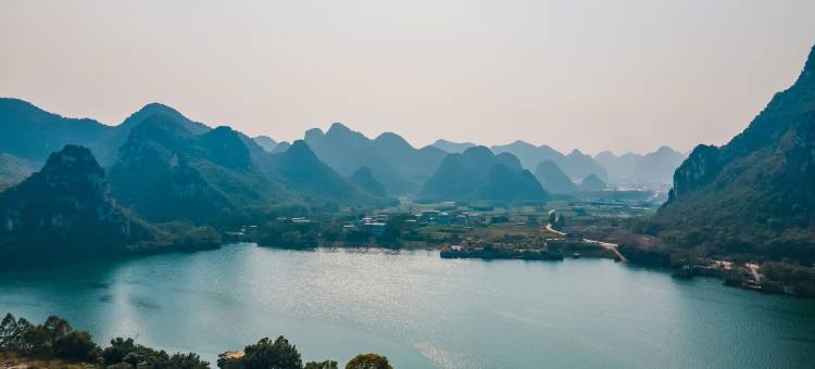 柏曼酒店(来宾武宣店)图片