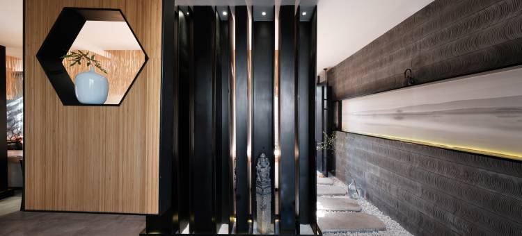 丽镘丨花林溪畔徽派诧寂风度假庭院(丽江古城南门木府店)图片