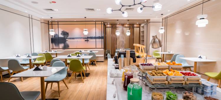 衡水中学人民东路亚朵酒店图片