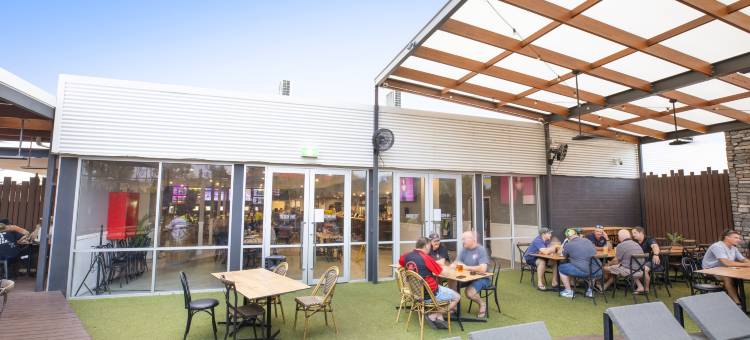 罗克斯比降水区的夜帽(Nightcap at Roxby Downs)图片