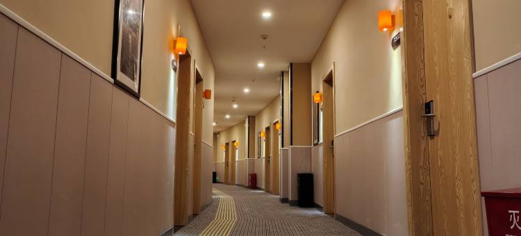 7天优品酒店(潜江火车站龙虾城店)图片