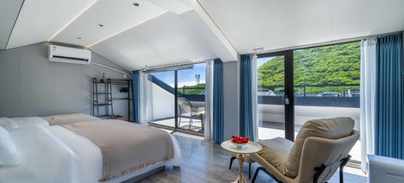 朱家尖锦石朝夕·Day And Night海景日出泳池度假别墅(小乌石塘店)图片